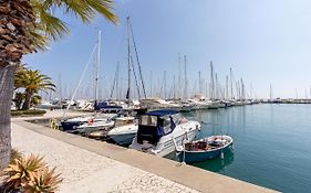 Guesthost - Aregai Marina Exclusive Seaside Apartments
